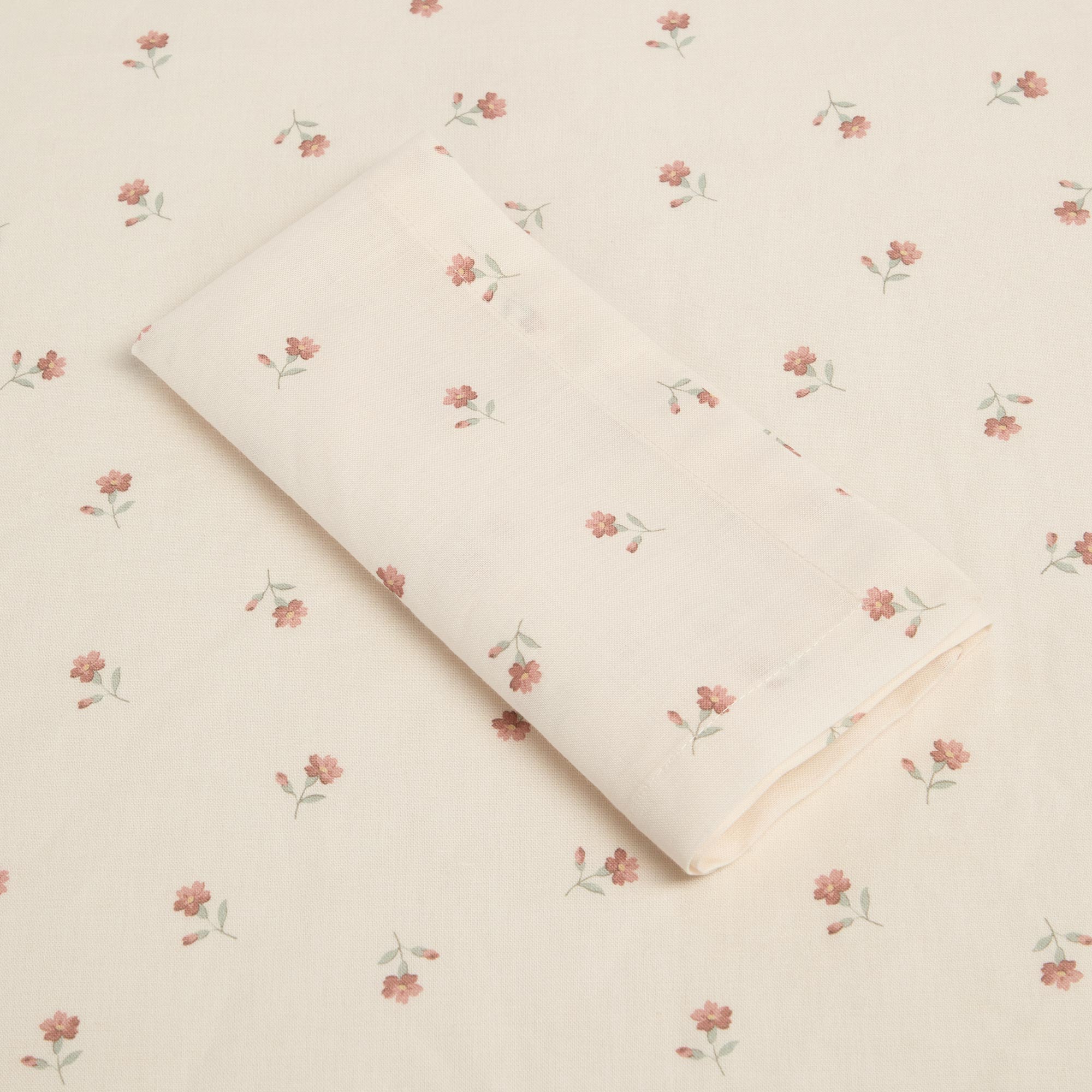 NAPKINS-_4_PEARLFolded.jpg