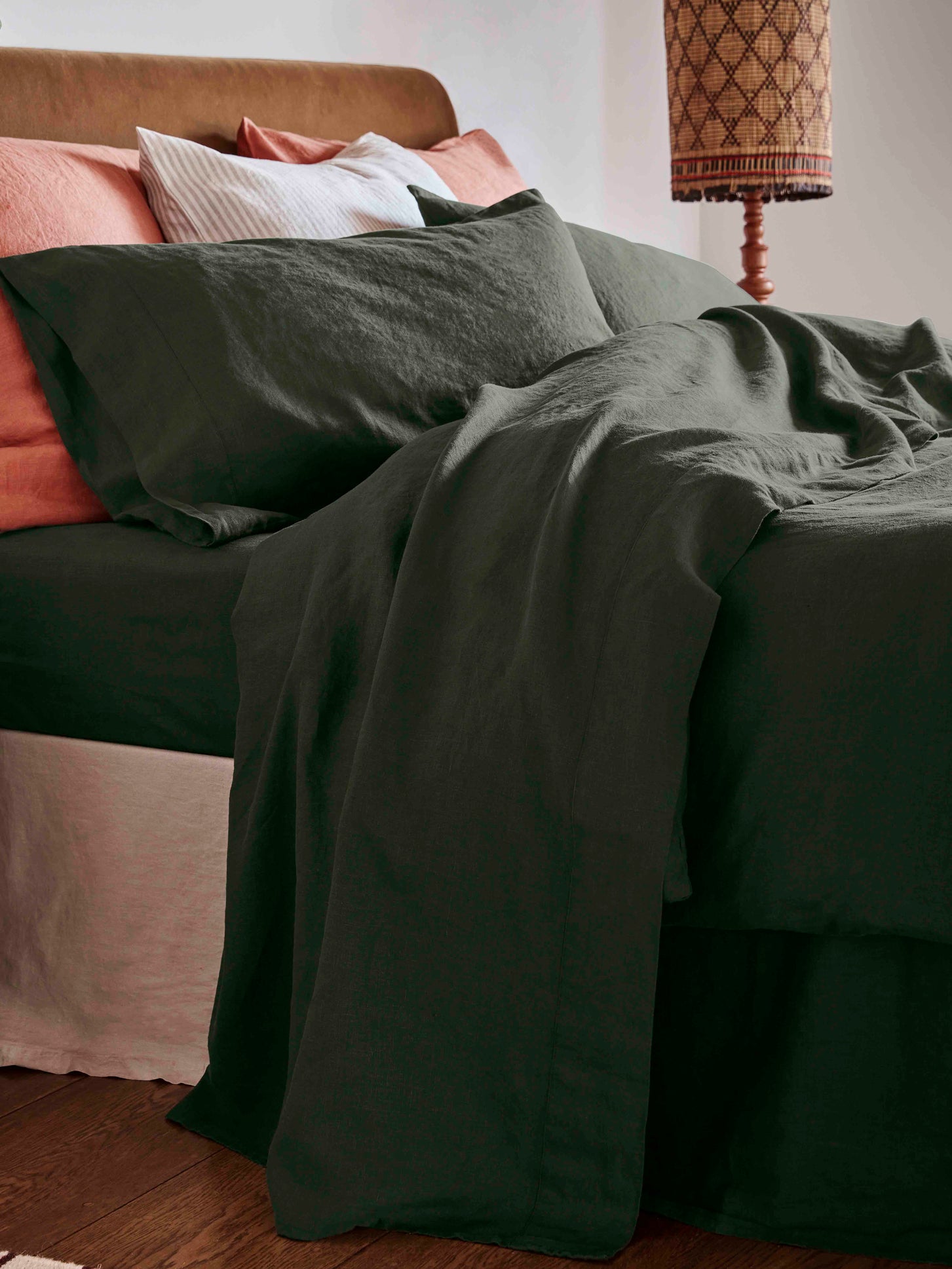 Piglet-in-Bed-AW-Plain-Linen-Bedding-Fern-Green-Flat-Sheet_copy_2.jpg