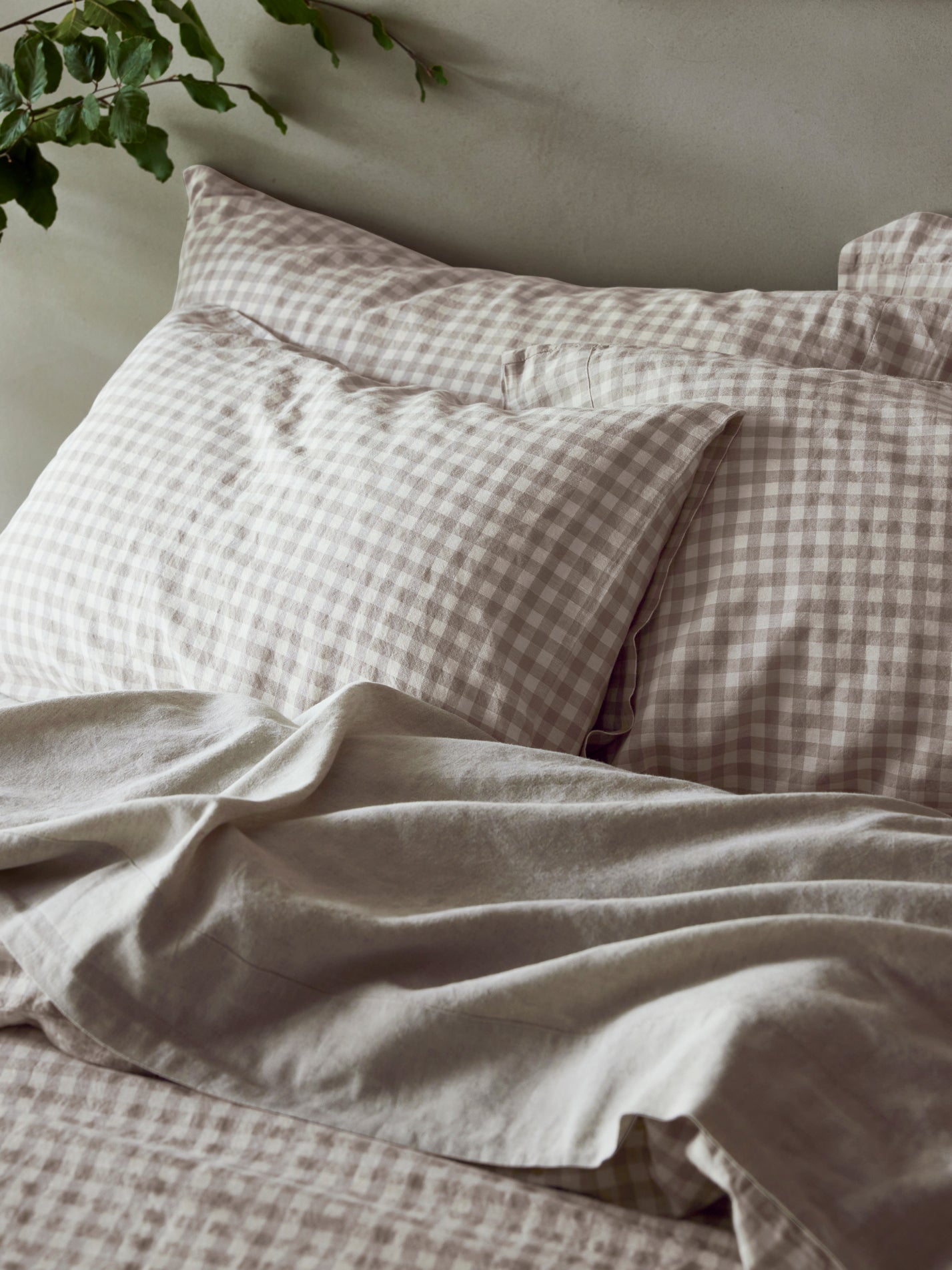 TobyMitchell2024_PIGLETINBED_LINENBLEND_MUSHROOMGINGHAM_377_copy.jpg