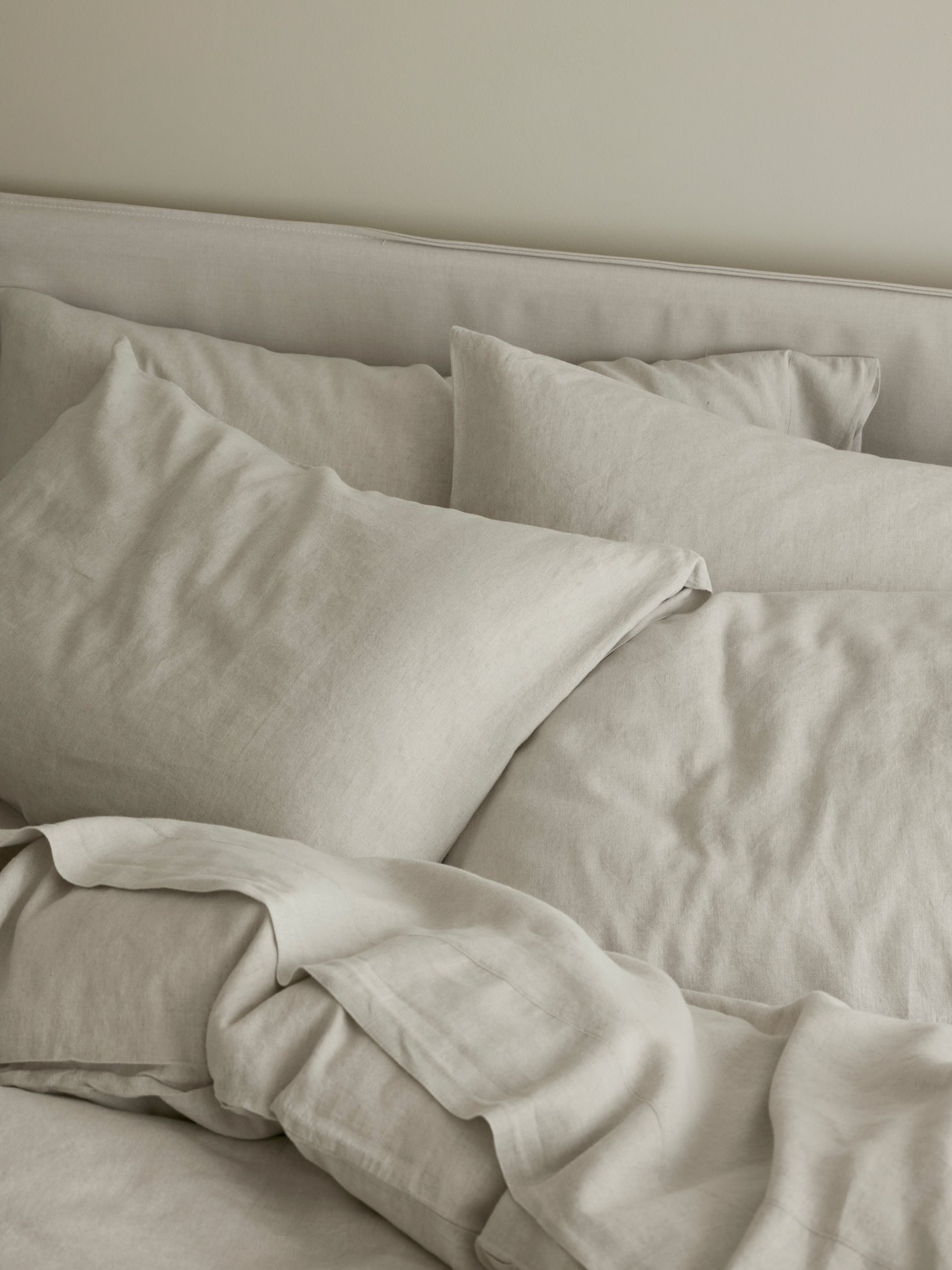 TobyMitchell2024_PIGLETINBED_LINENBLEND_OATMEAL_476_copy.jpg