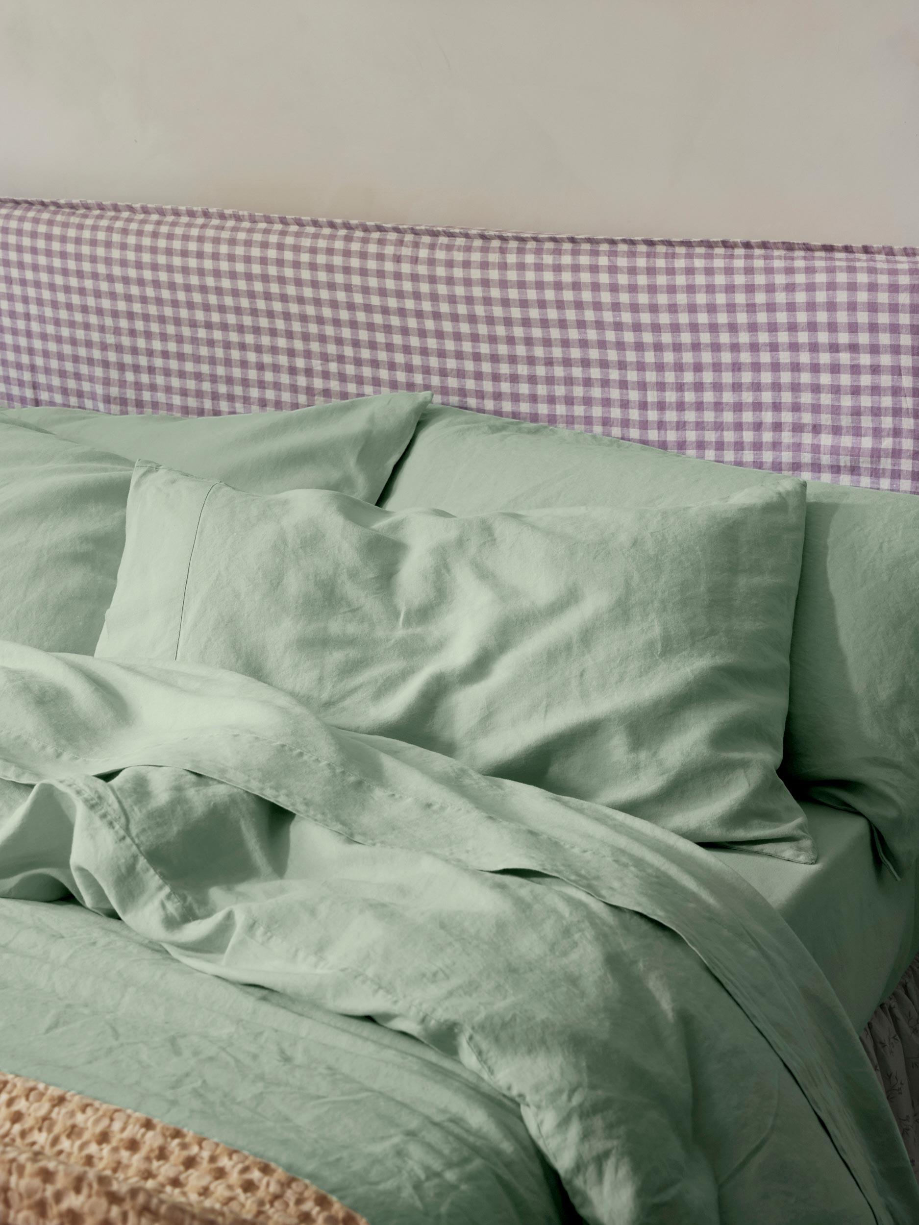 TobyMitchell2024_PIGLETINBED_LINENBLEND_SAGEGREEN_302_RT3_copy.jpg